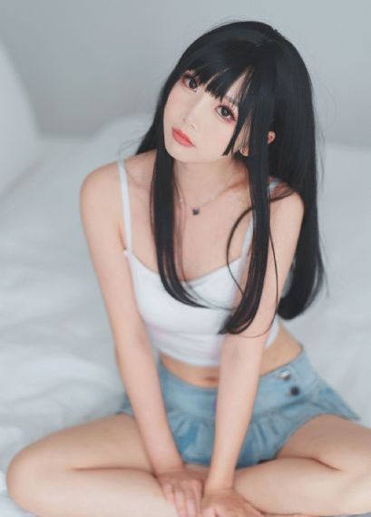 年轻的女老师