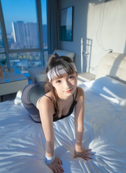 太粗硬小寡妇受不了好爽动图